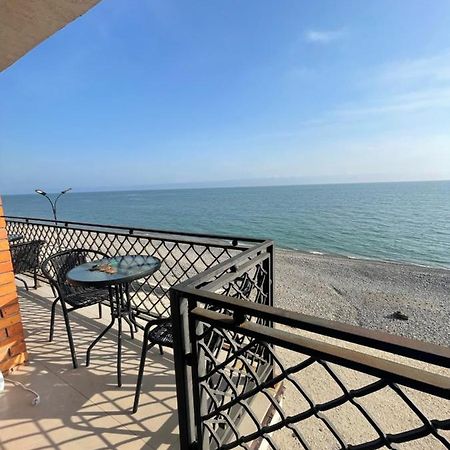 New Athos Leon Beach Hotel מראה חיצוני תמונה