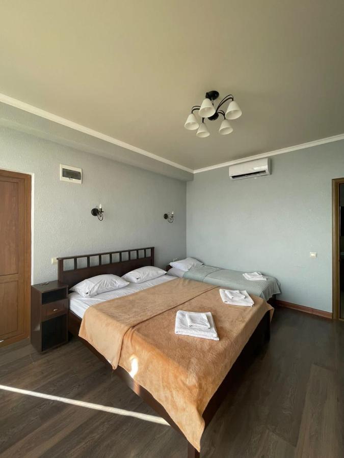 New Athos Leon Beach Hotel מראה חיצוני תמונה